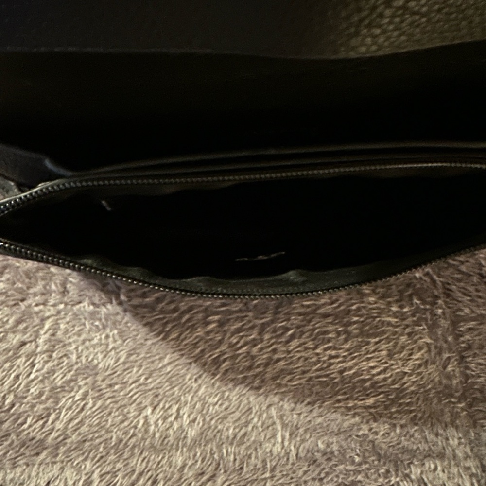 Crossbody - Picture 5 of 5